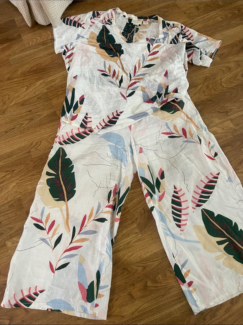 Cynthia Rowley (L) White Tropical Leaf Print Wide-Leg  Pant T-Shirt top (2X).